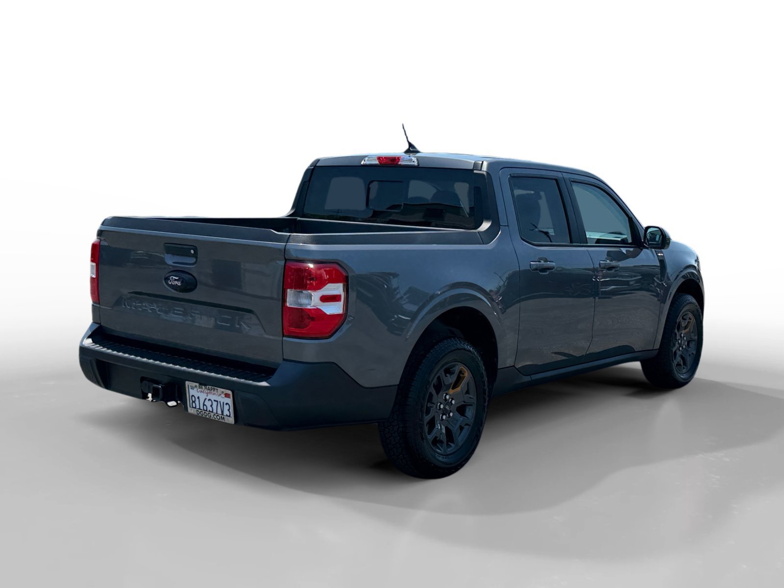 Used 2023 Carbonized Gray Metallic Ford Lariat image 5