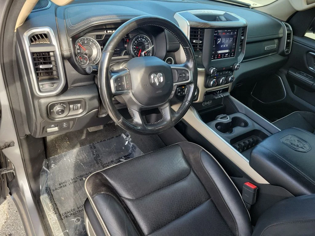 Used 2020 Billet Silver Metallic Ram Laramie image 13