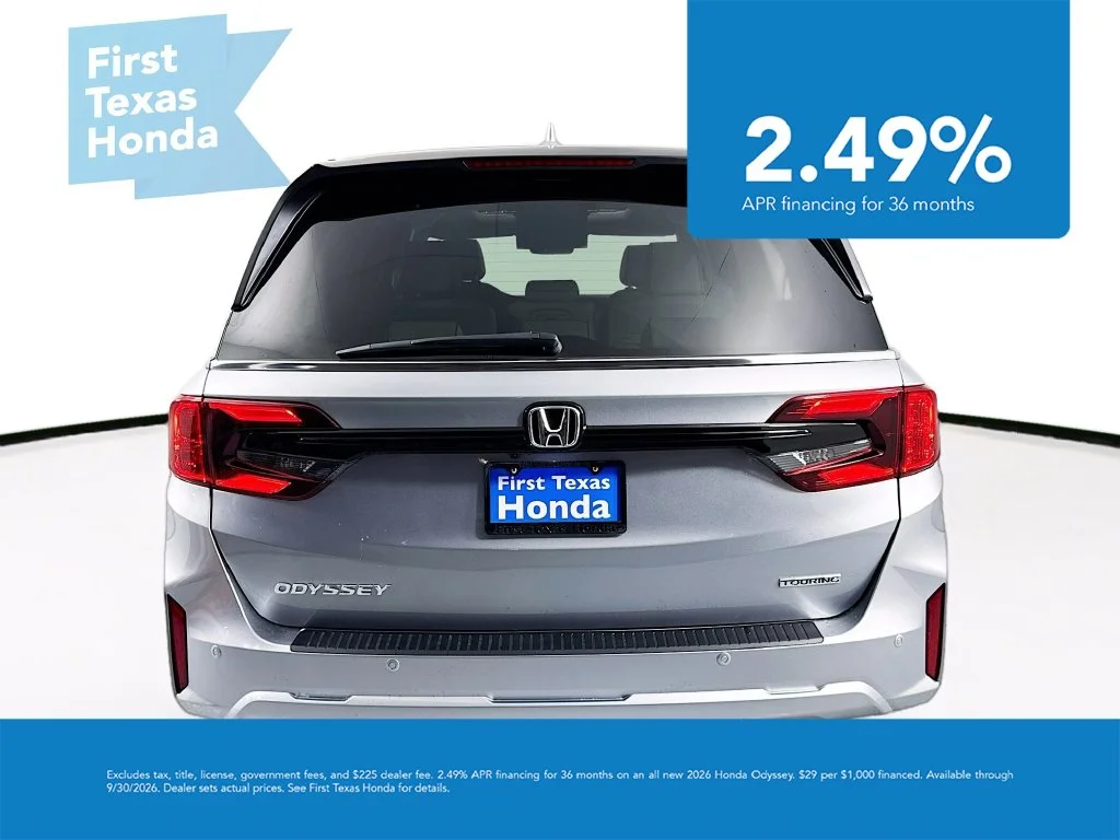 New 2027 Solar Silver Metallic Honda Touring image 6