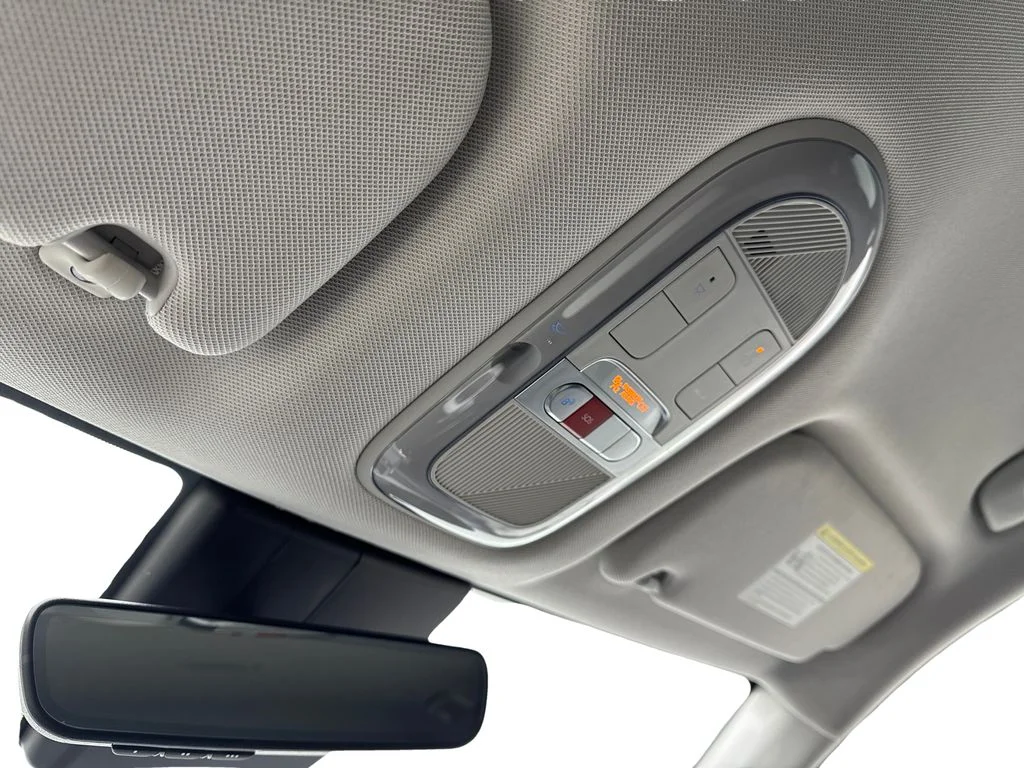 Used 2024 Green Hyundai SEL image 73