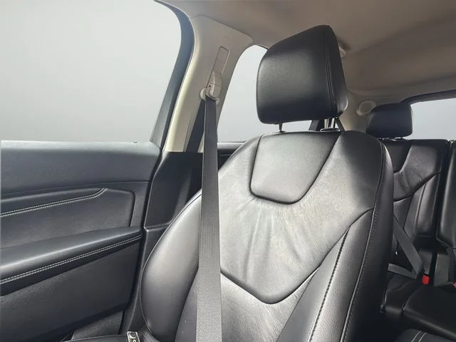 Used 2021 Silver Ford Titanium image 33