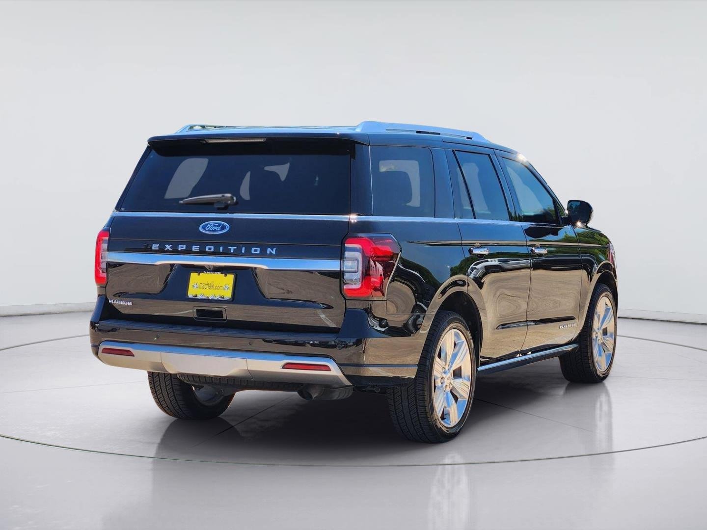 Used 2022 Agate Black Ford Platinum image 6