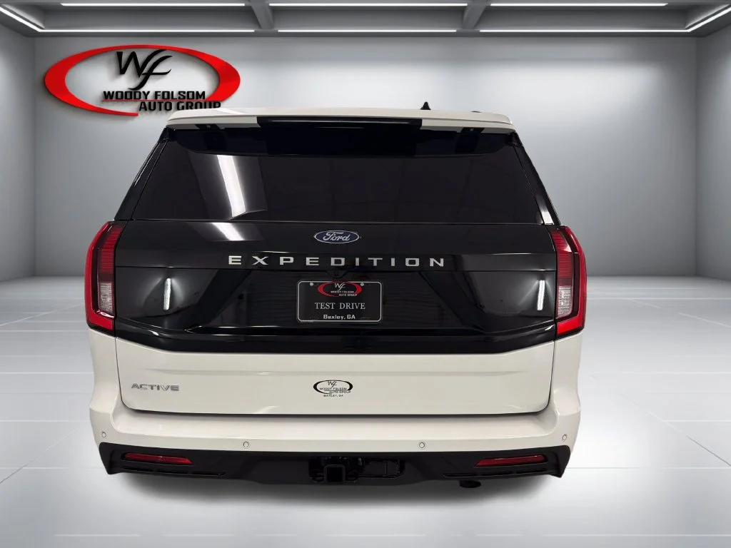 Used 2025 Star White Meta Ford Active image 7