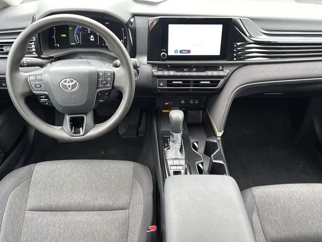 2025 Toyota Camry LE - Photo 17