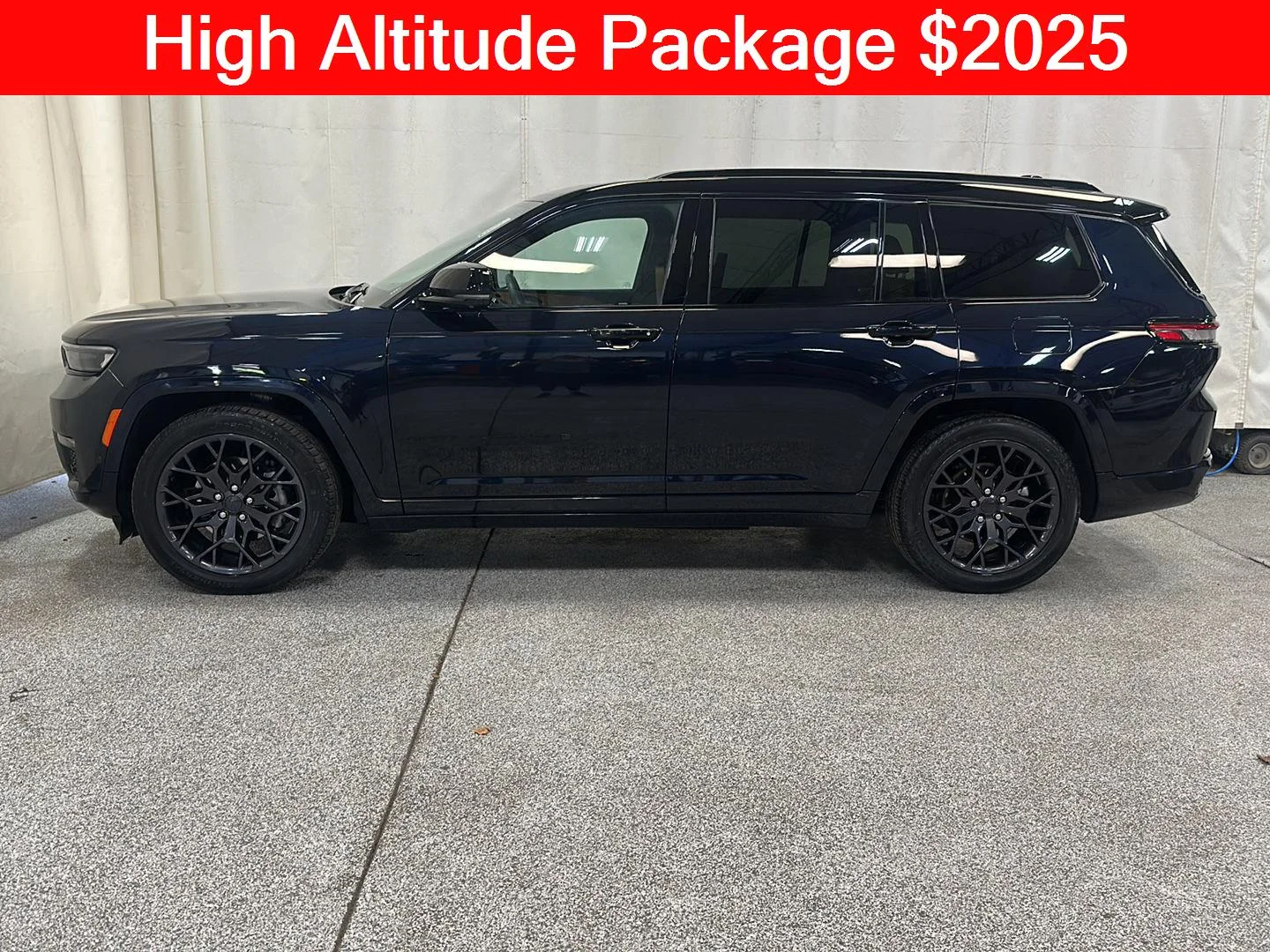 Used 2025 Jeep Grand Cherokee L Summit Reserve with VIN 1C4RJKEG2S8630659 for sale in Waconia, Minnesota