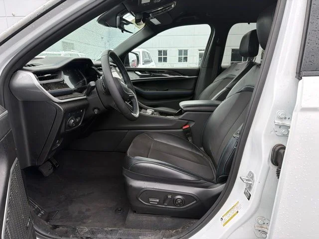 Used 2023 White Jeep Trailhawk 4xe image 10