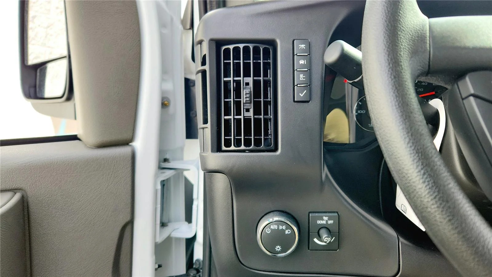 2025 Chevrolet Express Cargo Work Van - Photo 21