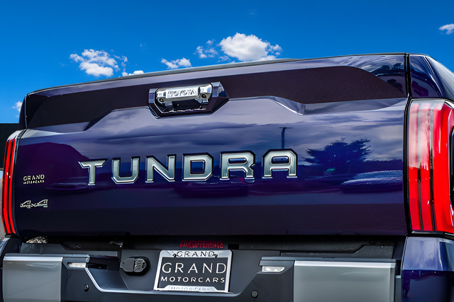Used 2022 Blue Toyota Capstone image 43