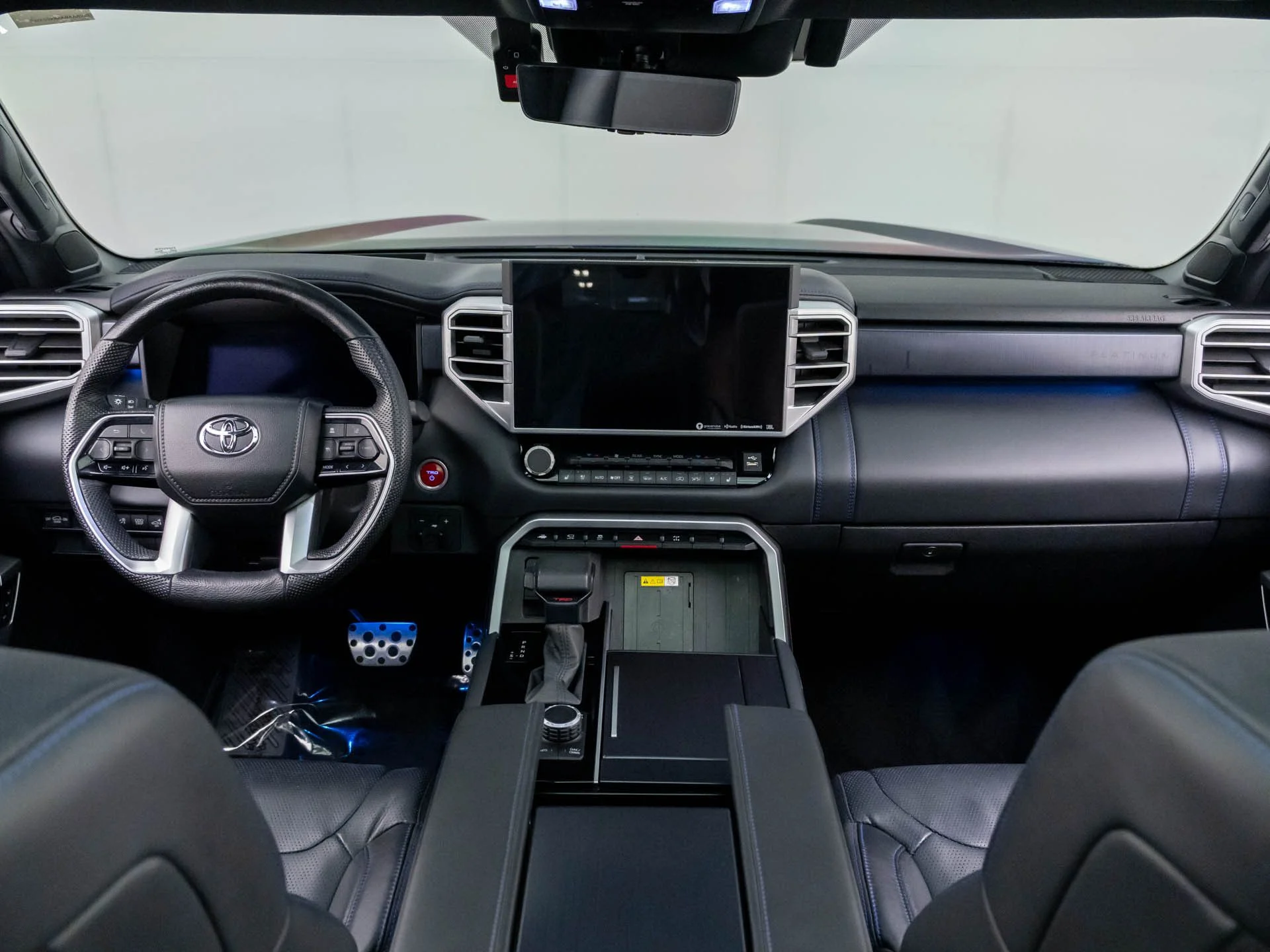 Used 2024  Toyota Platinum image 10