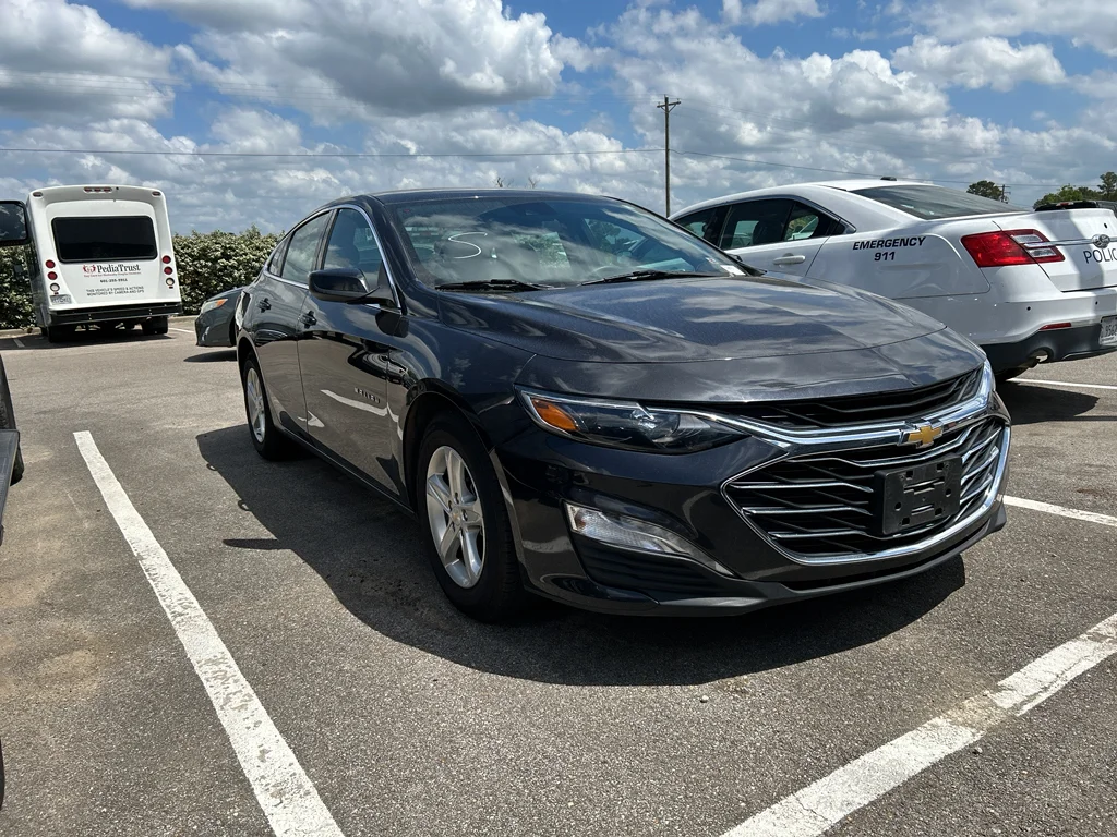 1G1ZD5ST8PF193305