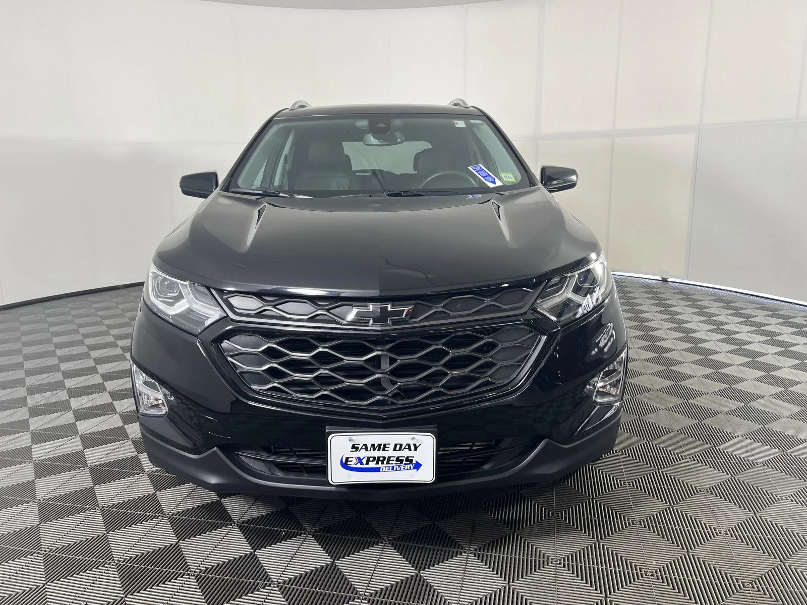 Used 2020 Mosaic Black Metallic Chevrolet Premier image 31