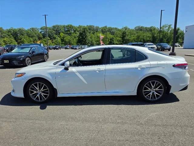 Used 2023 Beige Toyota XLE image 4