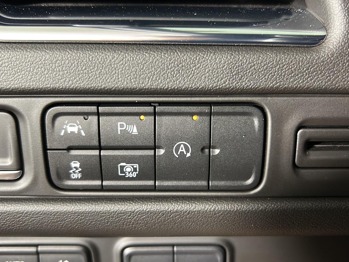 Used 2023 Summit White Chevrolet RST image 27