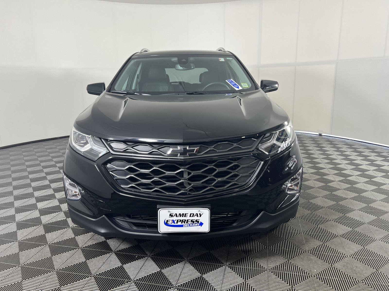 Used 2020 Mosaic Black Metallic Chevrolet Premier image 31