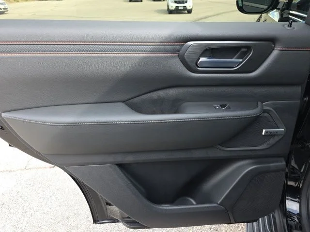 2026 Nissan Armada PRO-4X - Photo 25
