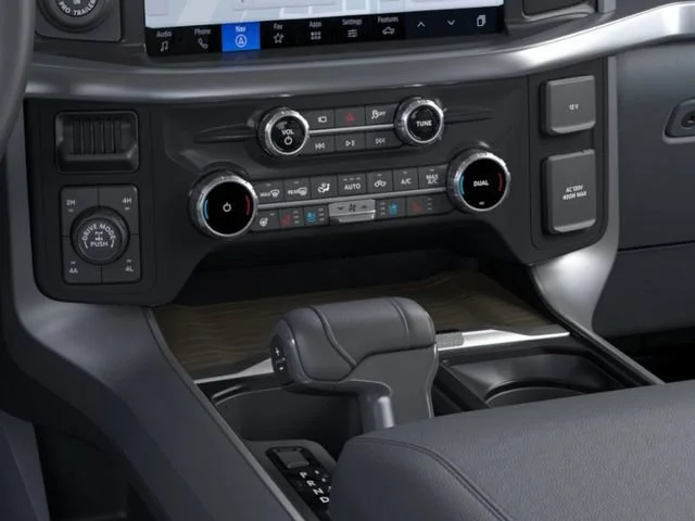 New 2026 Iconic Silver Metallic Ford Lariat image 37