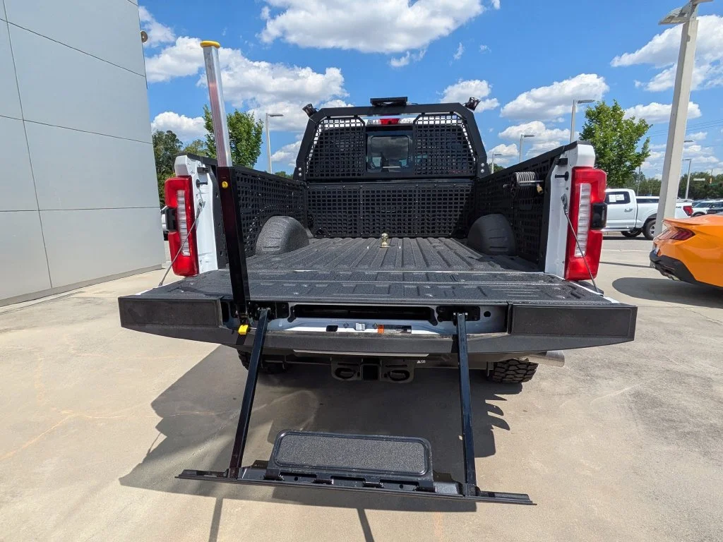 New 2026 Oxford White Ford Lariat image 12