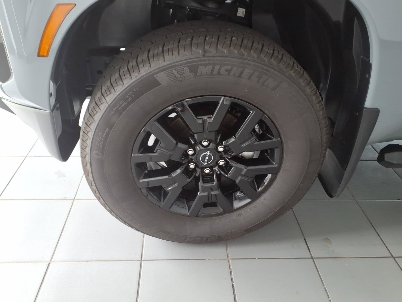 2026 Nissan Frontier SV - Photo 9