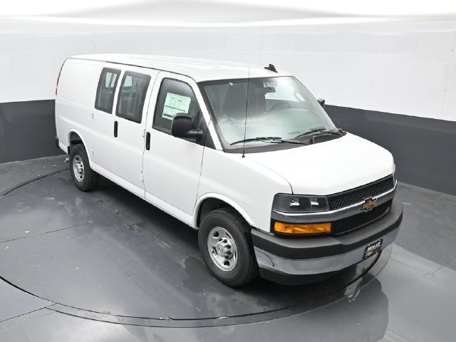 2025 Chevrolet Express Cargo
