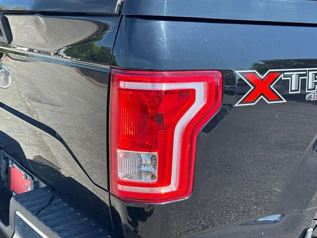 Used 2017 Black Ford XLT image 13