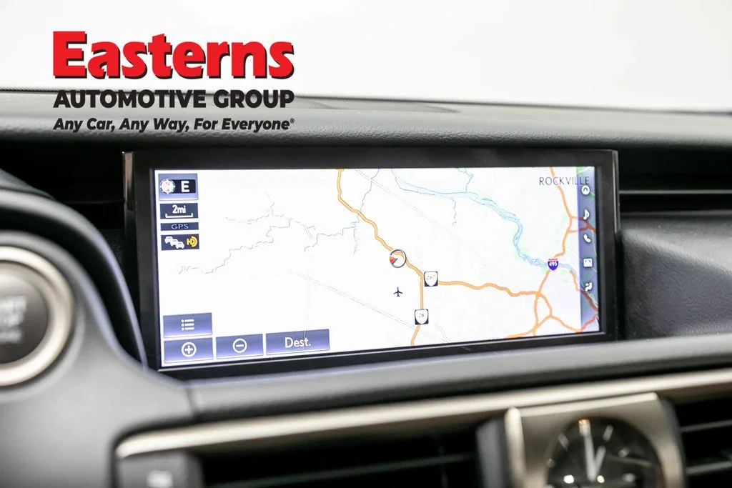 Used 2018 White Lexus 300 image 12