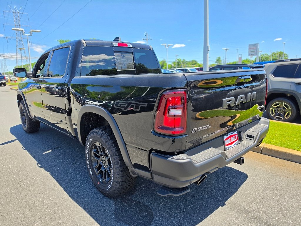 New 2026 Diamond Black Crystal Pearl-Coat Exterior Paint RAM Rebel image 9