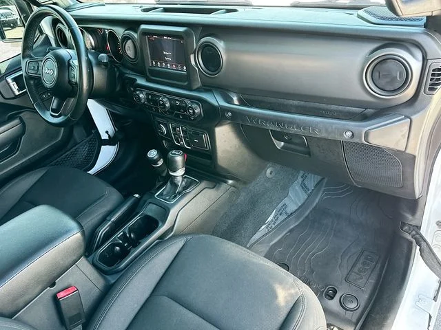 Used 2022 White Jeep Unlimited Sport S image 28