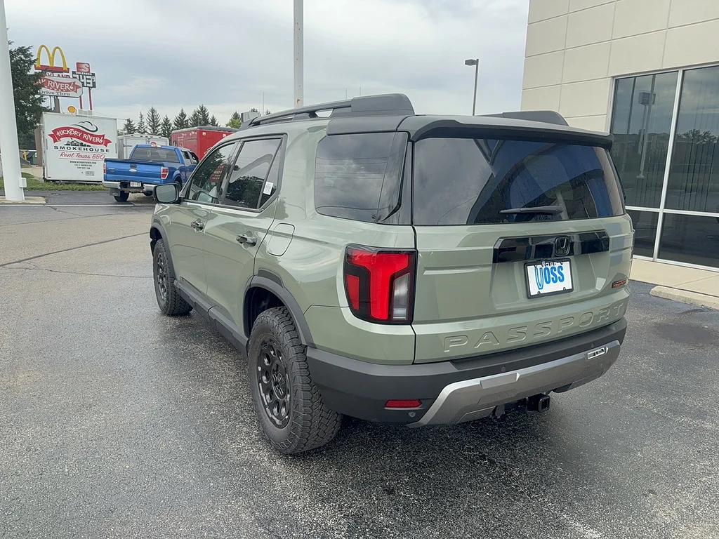 New 2026 Ash Green Metallic Honda TrailSport Elite Blackout image 7
