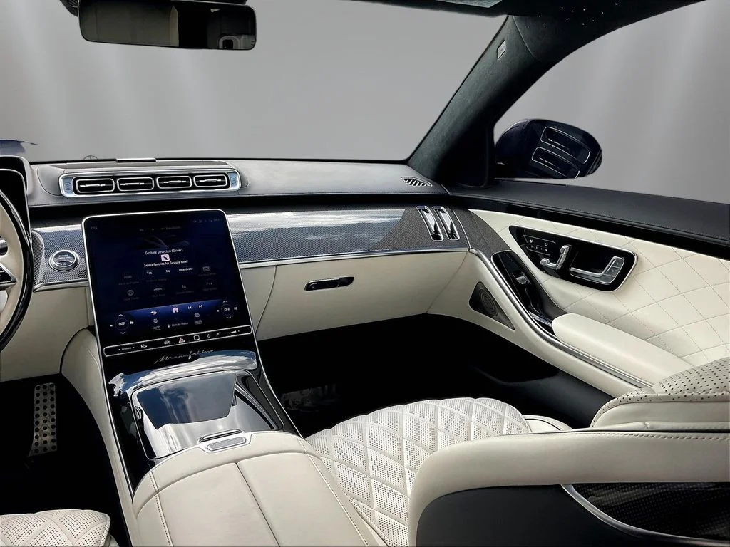 Used 2023 Black Mercedes-Benz S 580 image 25