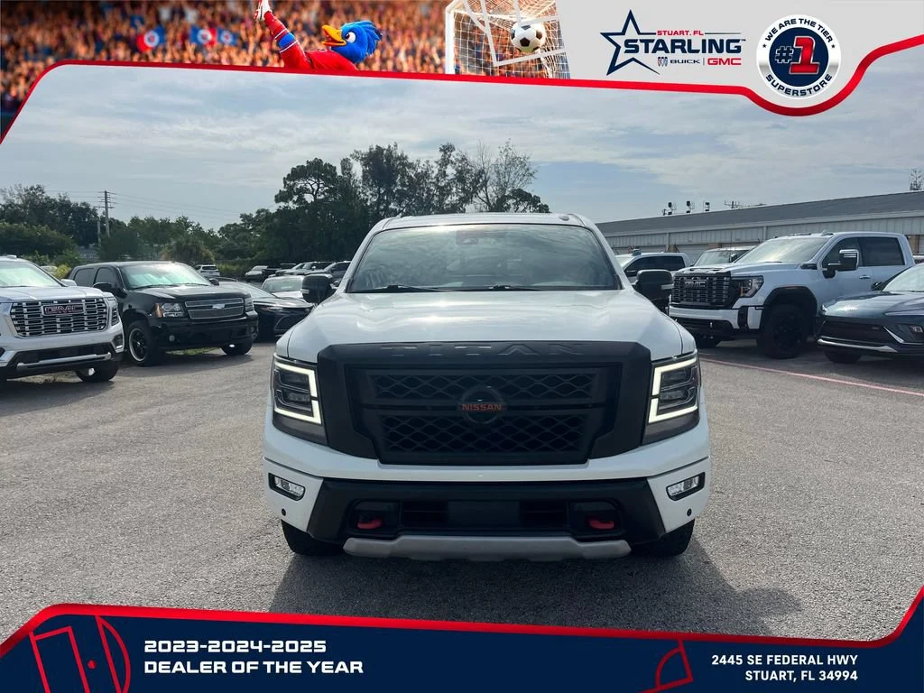 Used 2021 White Nissan Crew Cab PRO-4X 4x4 image 3