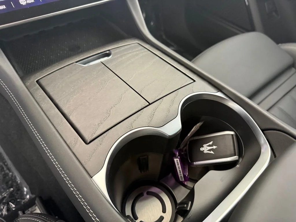 Used 2025 Bianco Astro Metallic Maserati Modena image 19