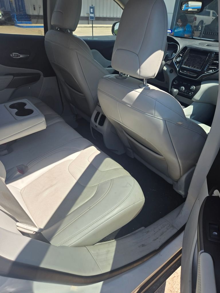Used 2020 White Jeep Limited image 7