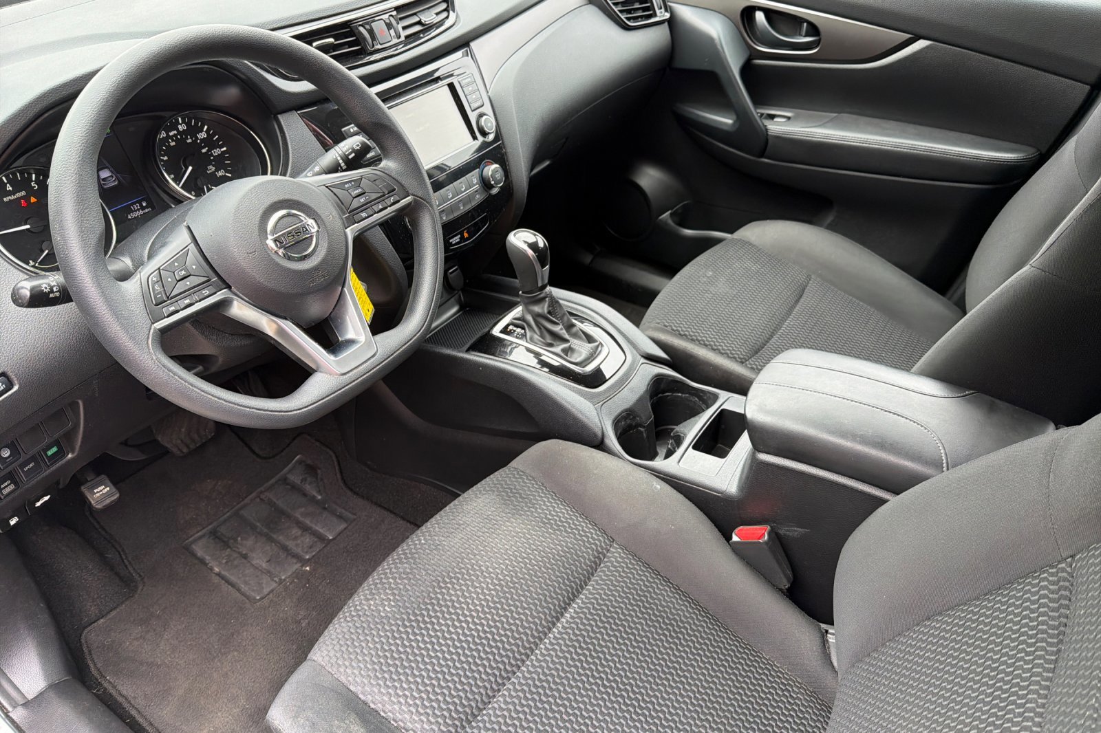 Used 2021 Glacier White Nissan S image 8
