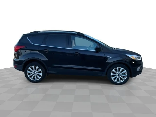Used 2019 Black Ford SEL image 9