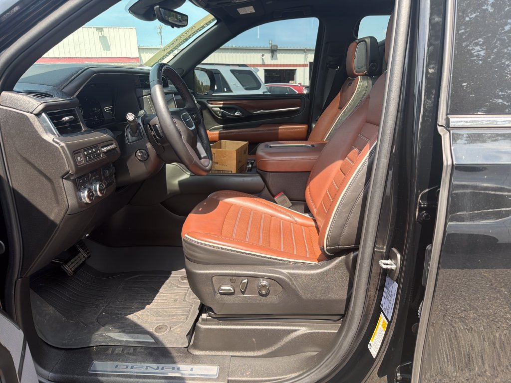 2024 GMC Yukon XL Denali Ultimate - Photo 14