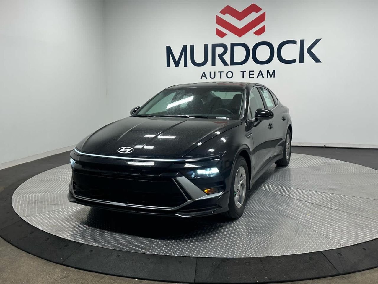 New 2026 Abyss Black Hyundai SE image 12