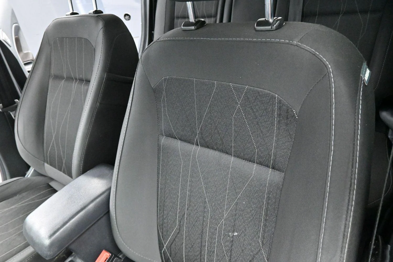 Used 2021 Smoke Ford SE image 15