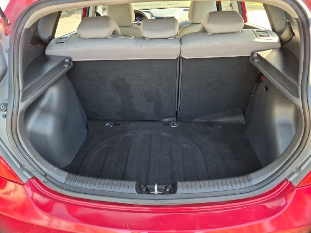 Used 2017 Red Hyundai SE image 22