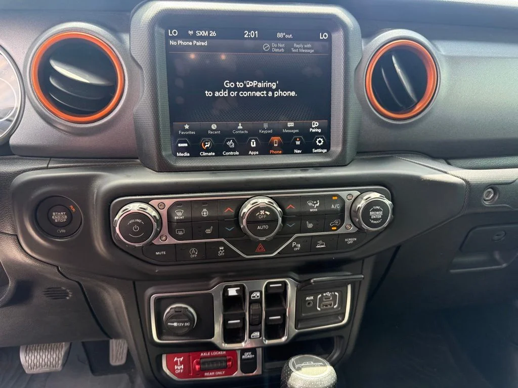 Used 2021 Gray Jeep Mojave image 9