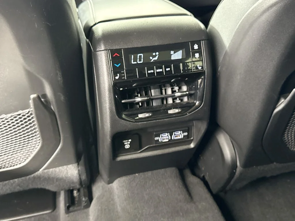 Used 2022 White Jeep Limited image 24