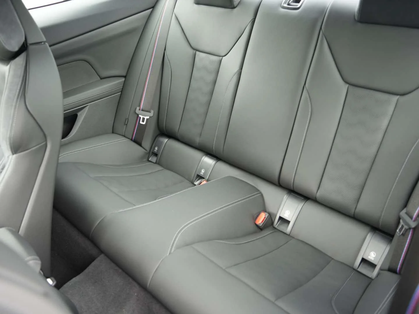 New 2026 Space Silver Metallic BMW Competition xDrive image 13