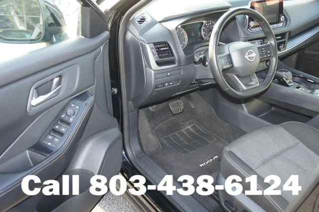 Used 2025 Black Nissan SV image 3