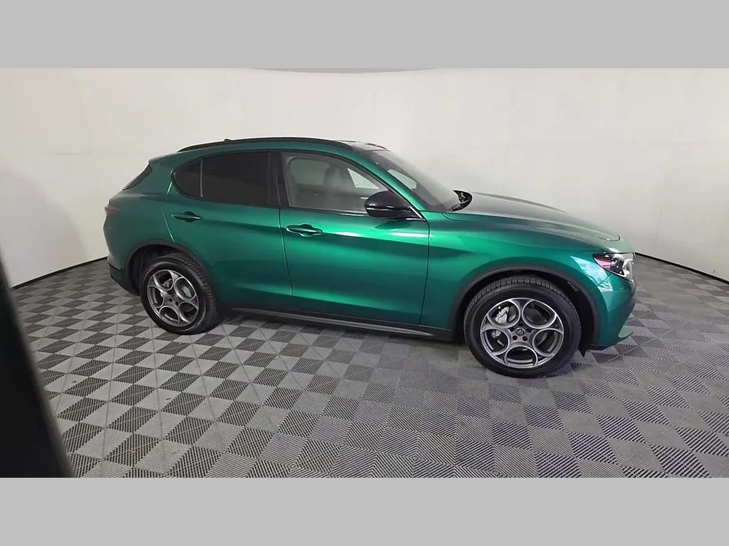 2025 Alfa Romeo Stelvio Base - Photo 26