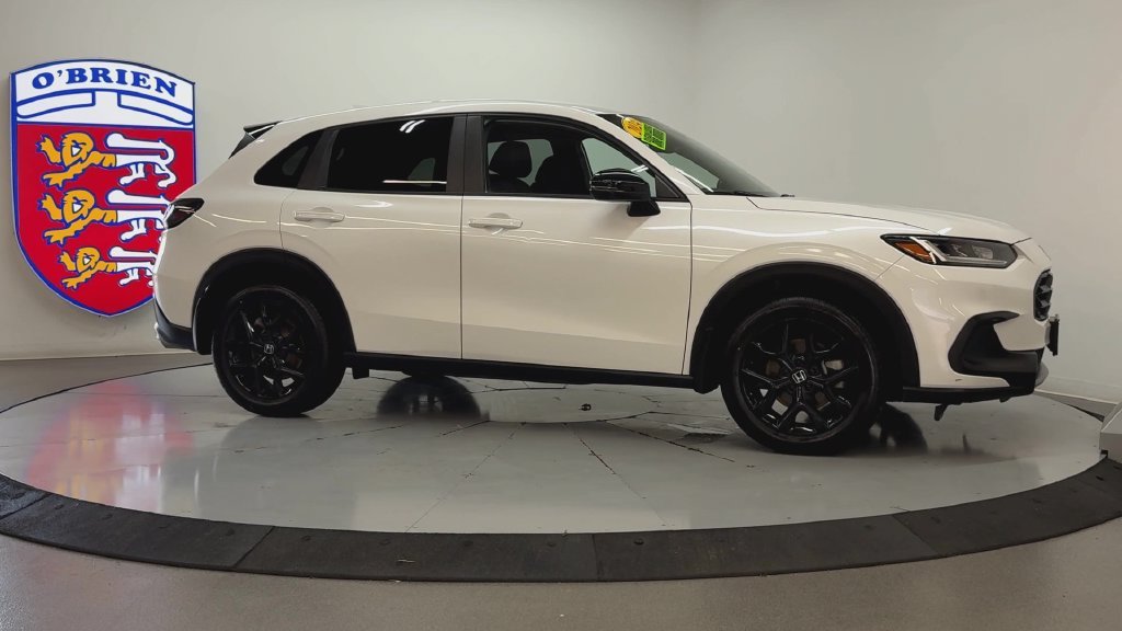 Used 2024 White Honda Sport image 3