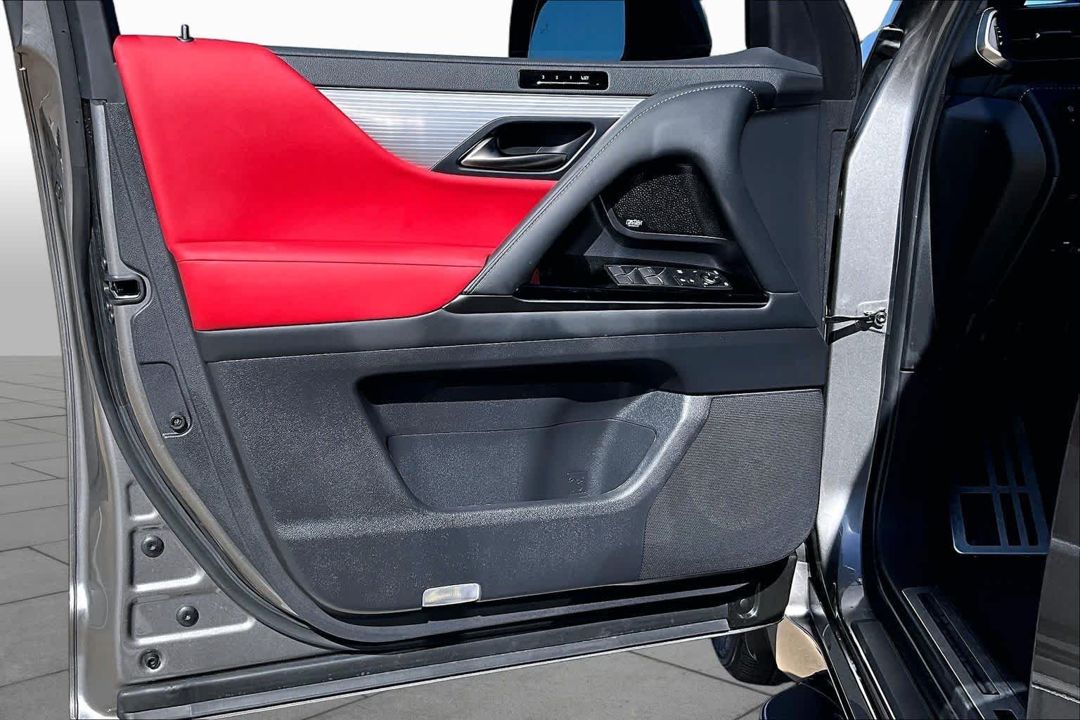 Used 2026 Manganese Luster Lexus F SPORT Handling image 22