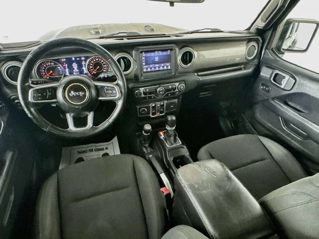 Used 2018 Granite Crystal Metallic Clearcoat Jeep Unlimited Sahara image 26