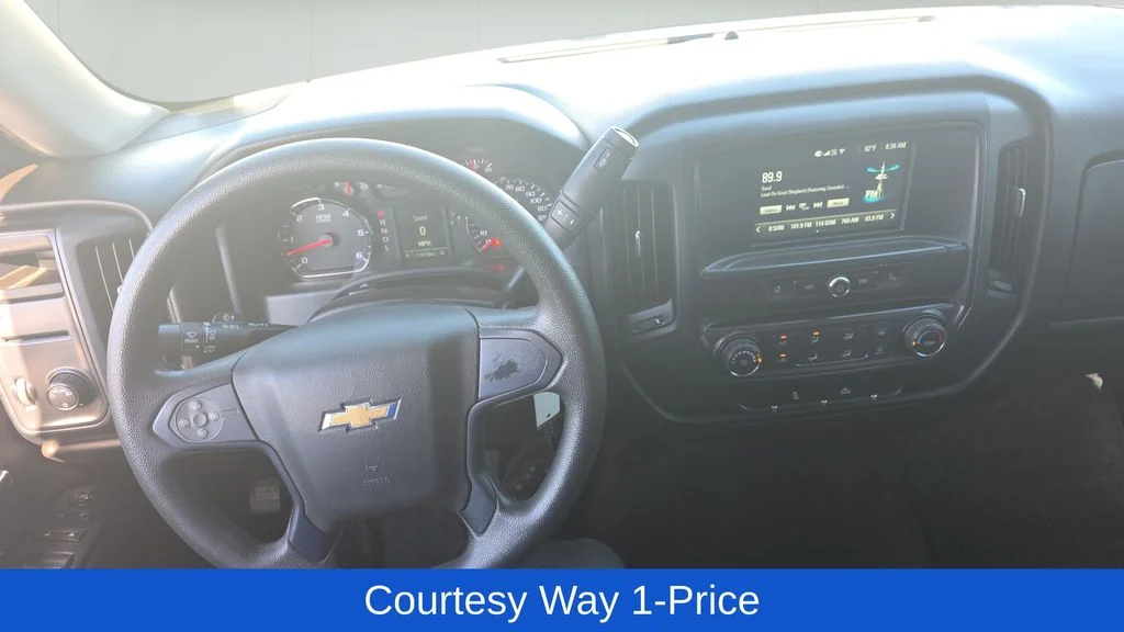 Used 2018 Black Chevrolet Custom image 11