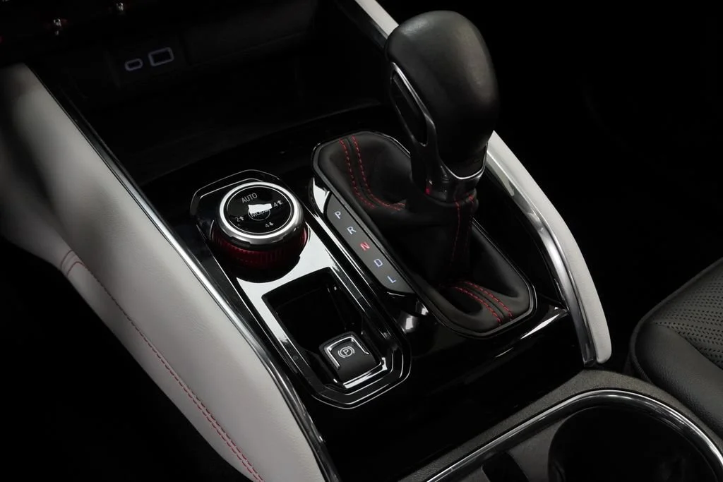 Used 2024 Onyx Black GMC AT4X image 22