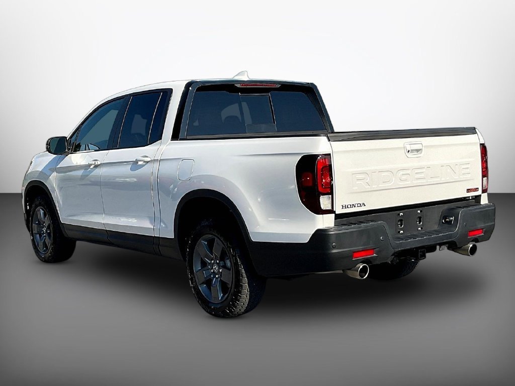 Used 2025 White Honda TrailSport image 4