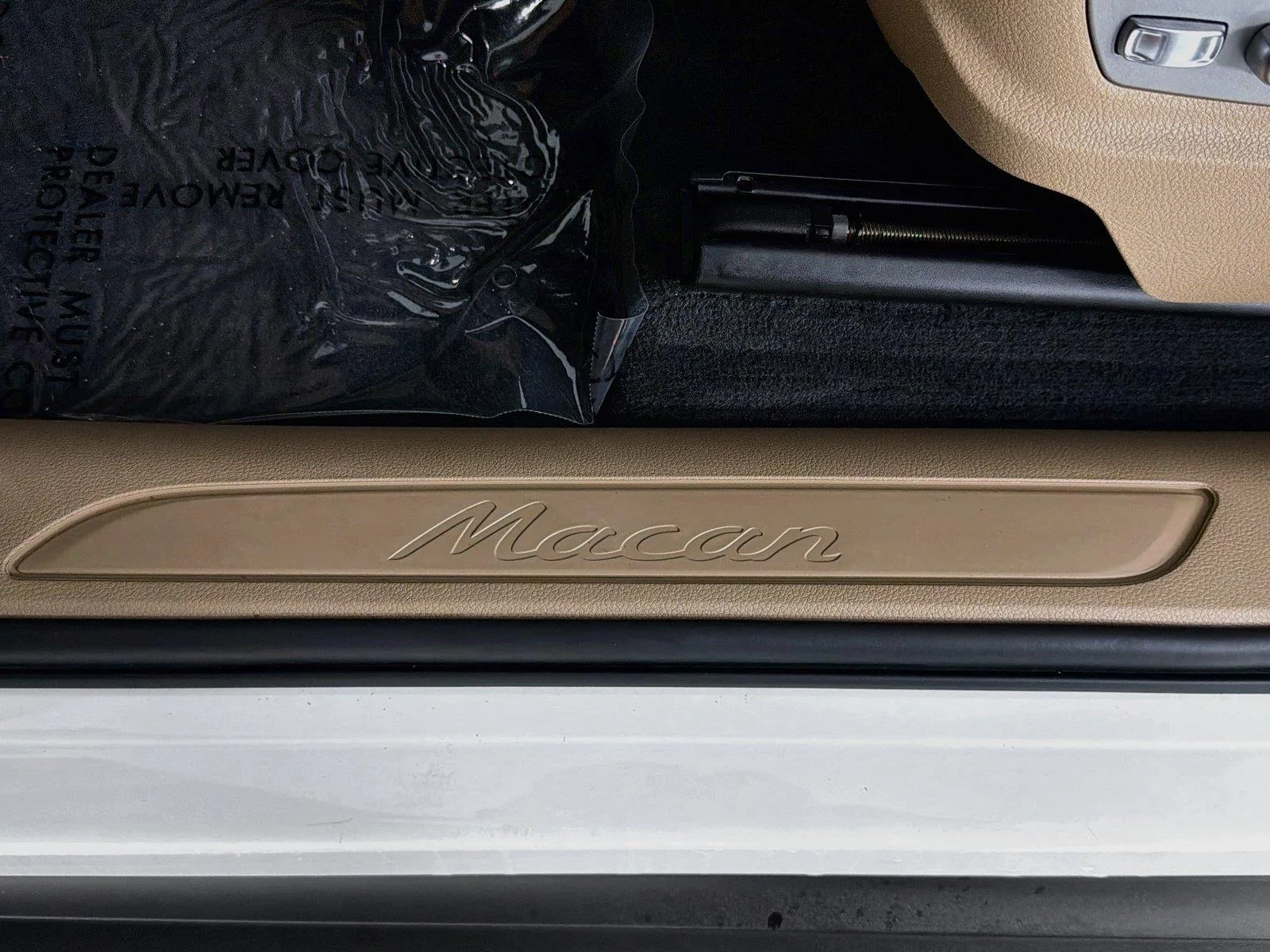 Certified Used 2023 White Porsche  image 10
